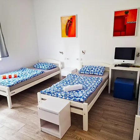 ゲストハウス Center